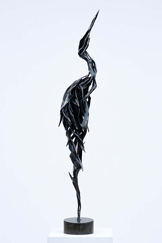 Interiérová socha ptáka Volavka černá